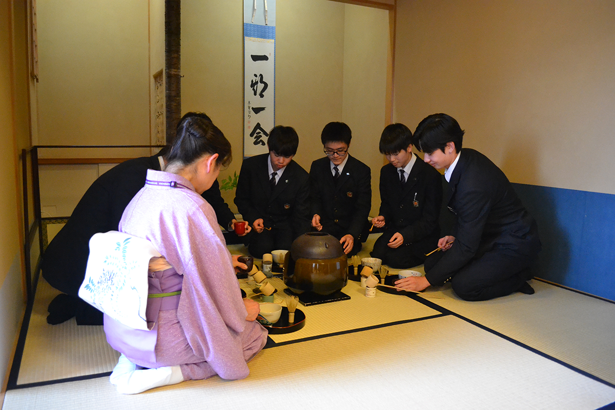 狭山ヶ丘高等学校付属中学校　茶道